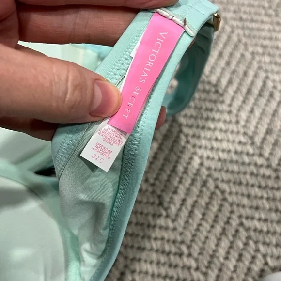 Victoria's Secret Light Aqua Halter Bikini Set - Picture 3 of 7